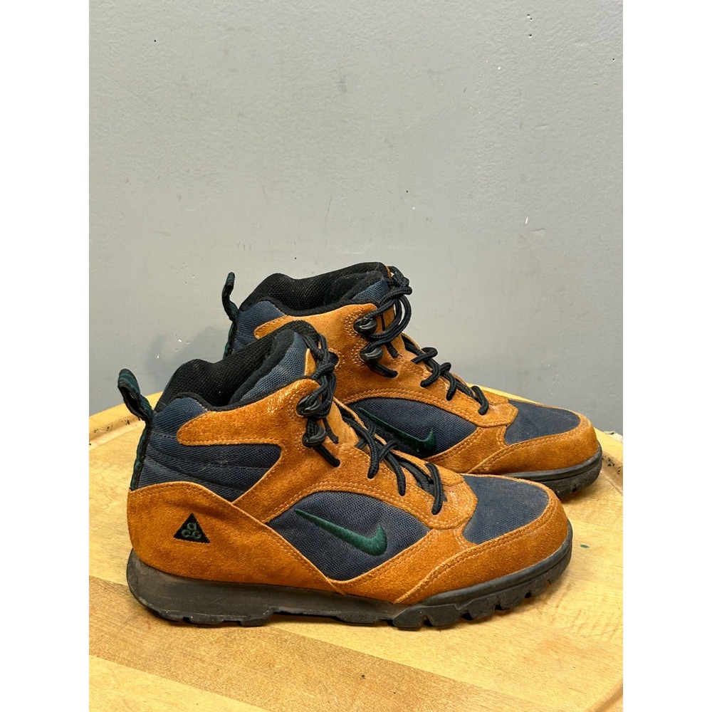 Nike Hiking Boots Womens 7 Brown ACG Vintage 685041-234 Suede Gorpcore Trail